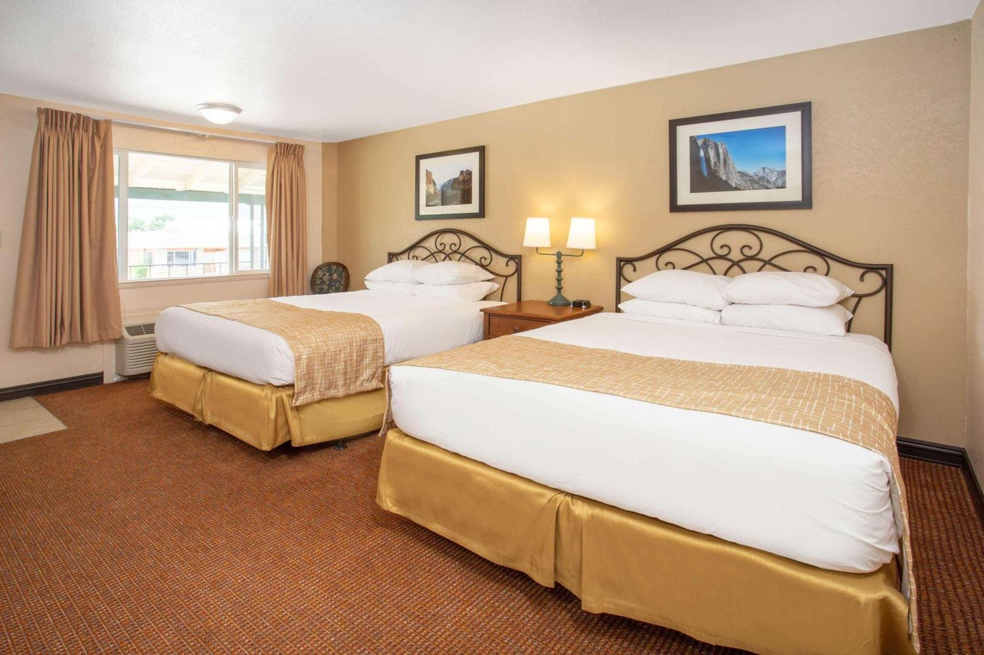 Travelodge By Wyndham Hawthorne Eksteriør bilde