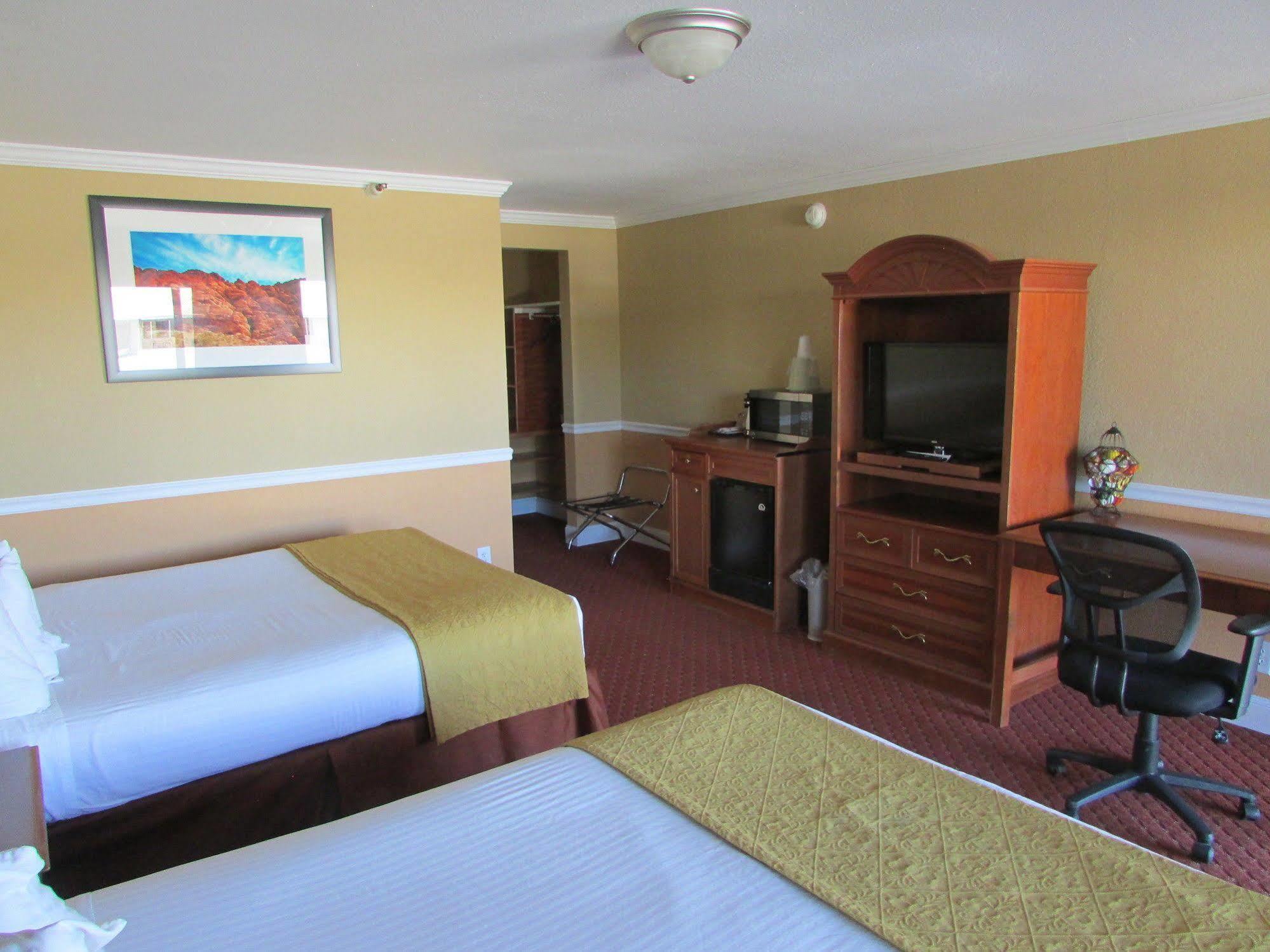 Travelodge By Wyndham Hawthorne Eksteriør bilde