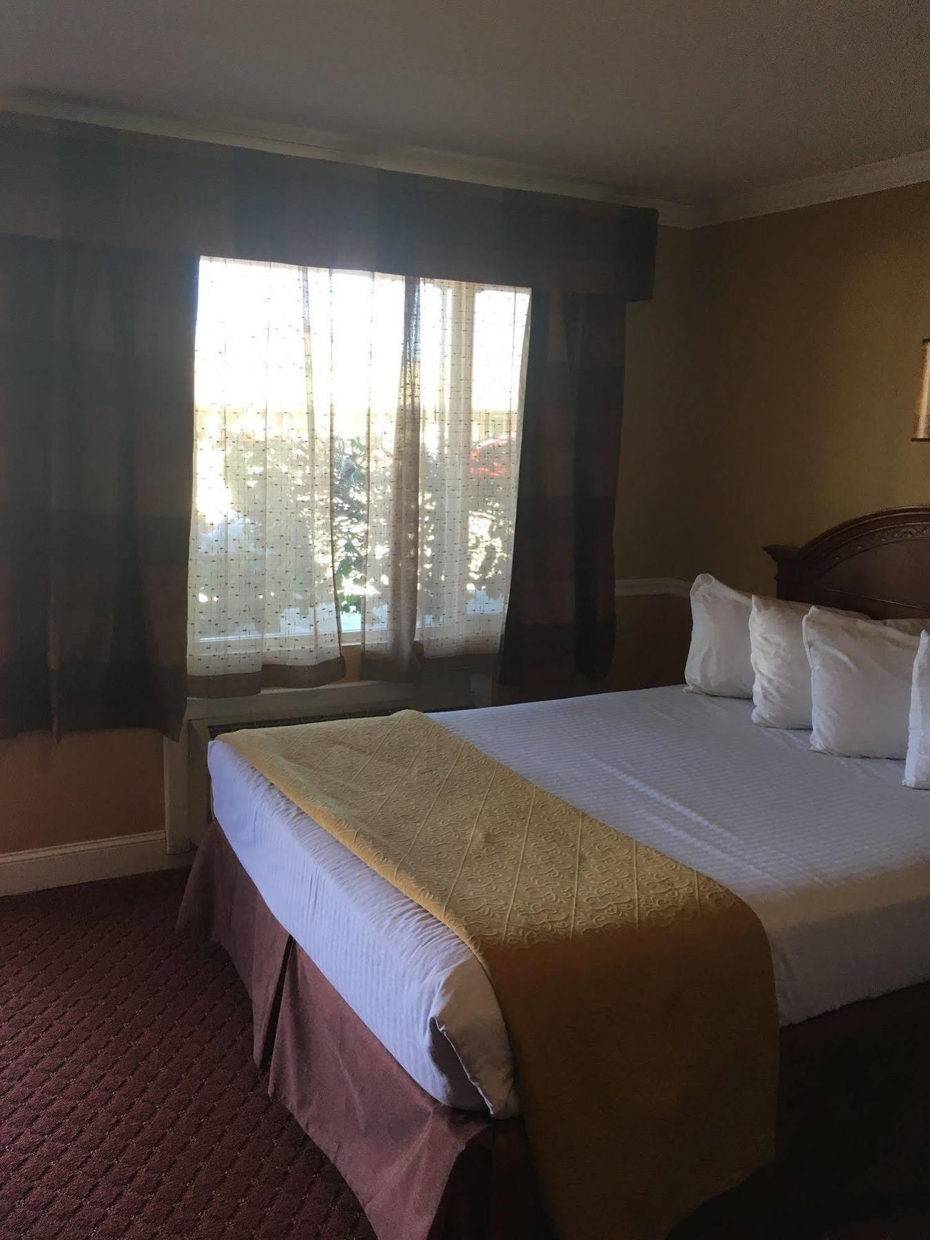 Travelodge By Wyndham Hawthorne Eksteriør bilde